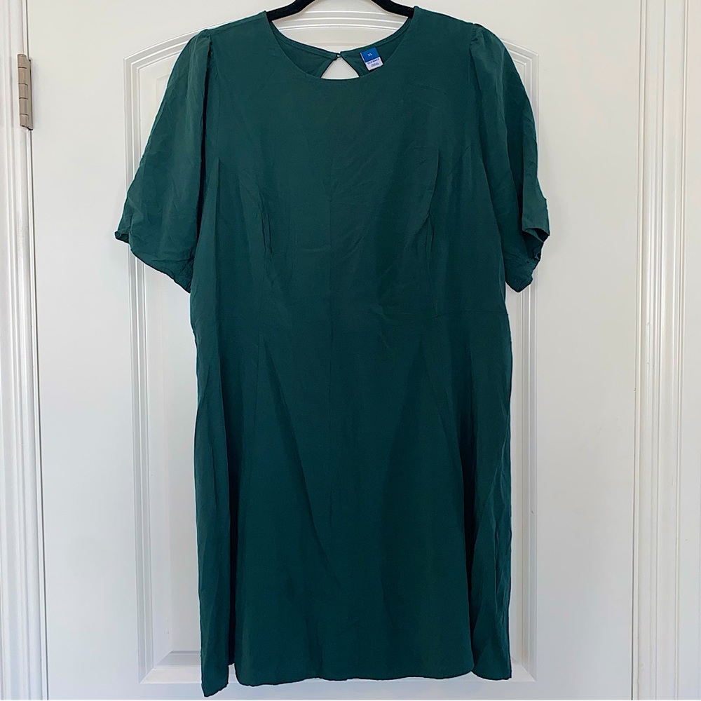 Old Navy Emerald Green Cutout Back Dress